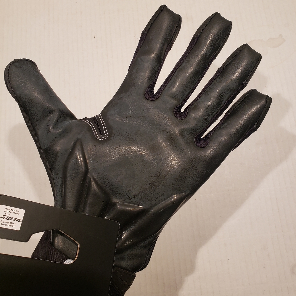 Nike football gloves - Picture 6 of 6